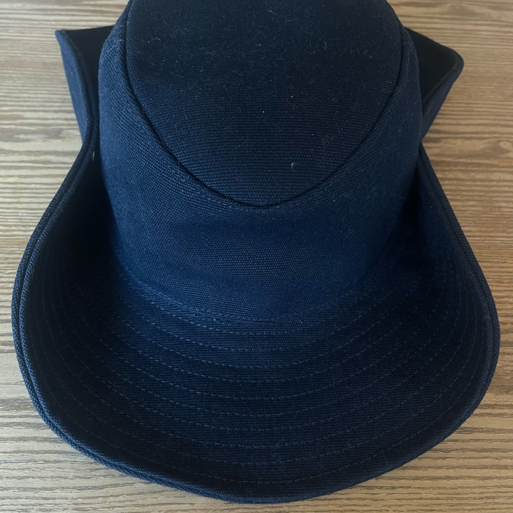 Aritzia Bucket/Cowboy Hat